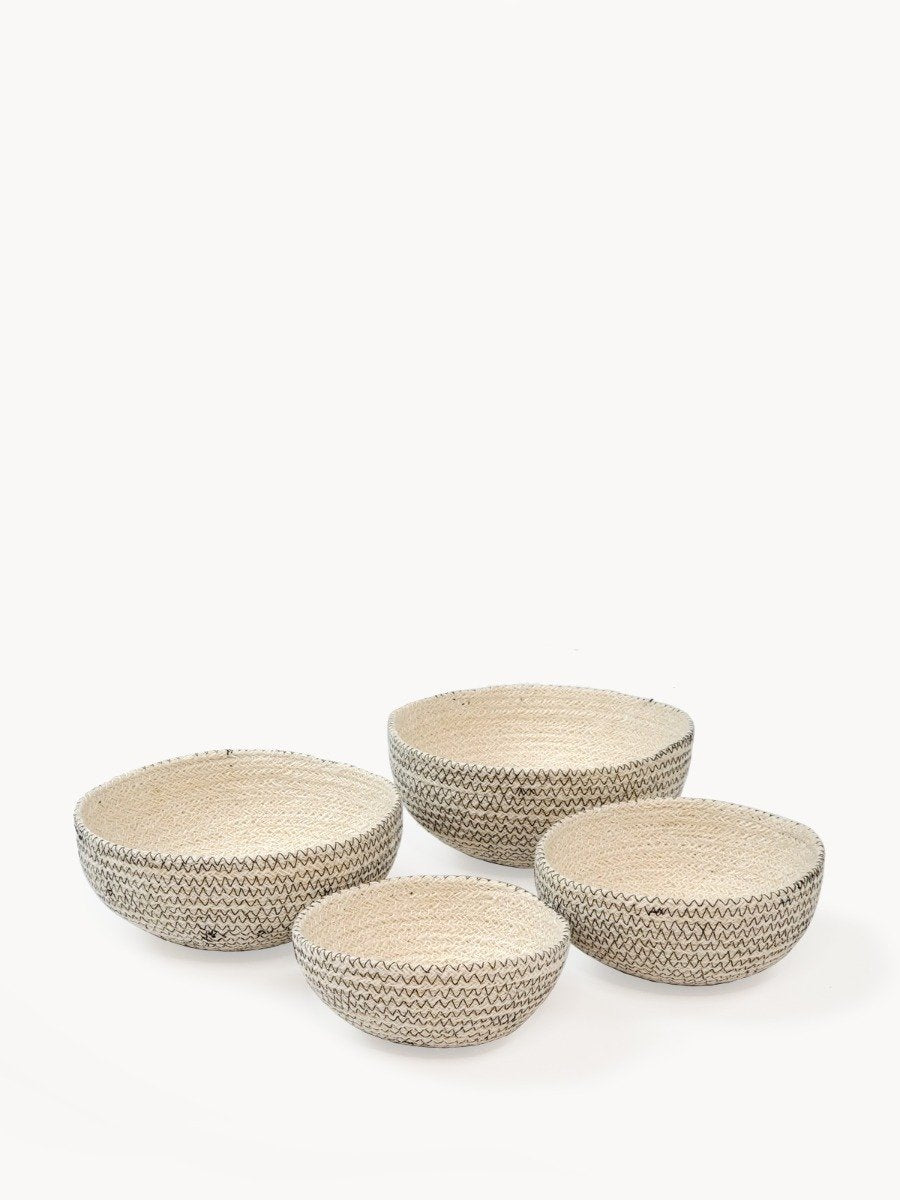 Amari  Round Bowl - Black (Set of 4) Main image