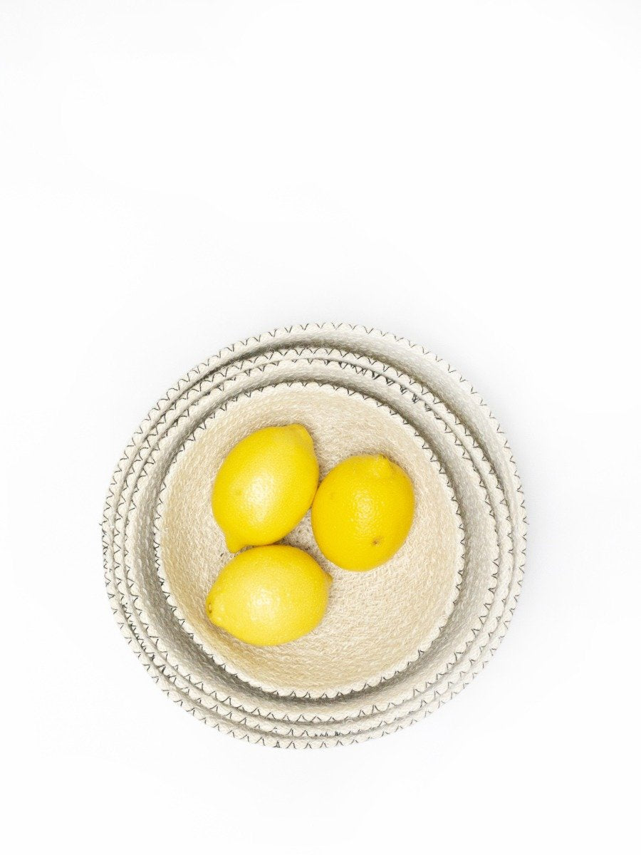 Amari  Round Bowl - Black (Set of 4) Secondary image