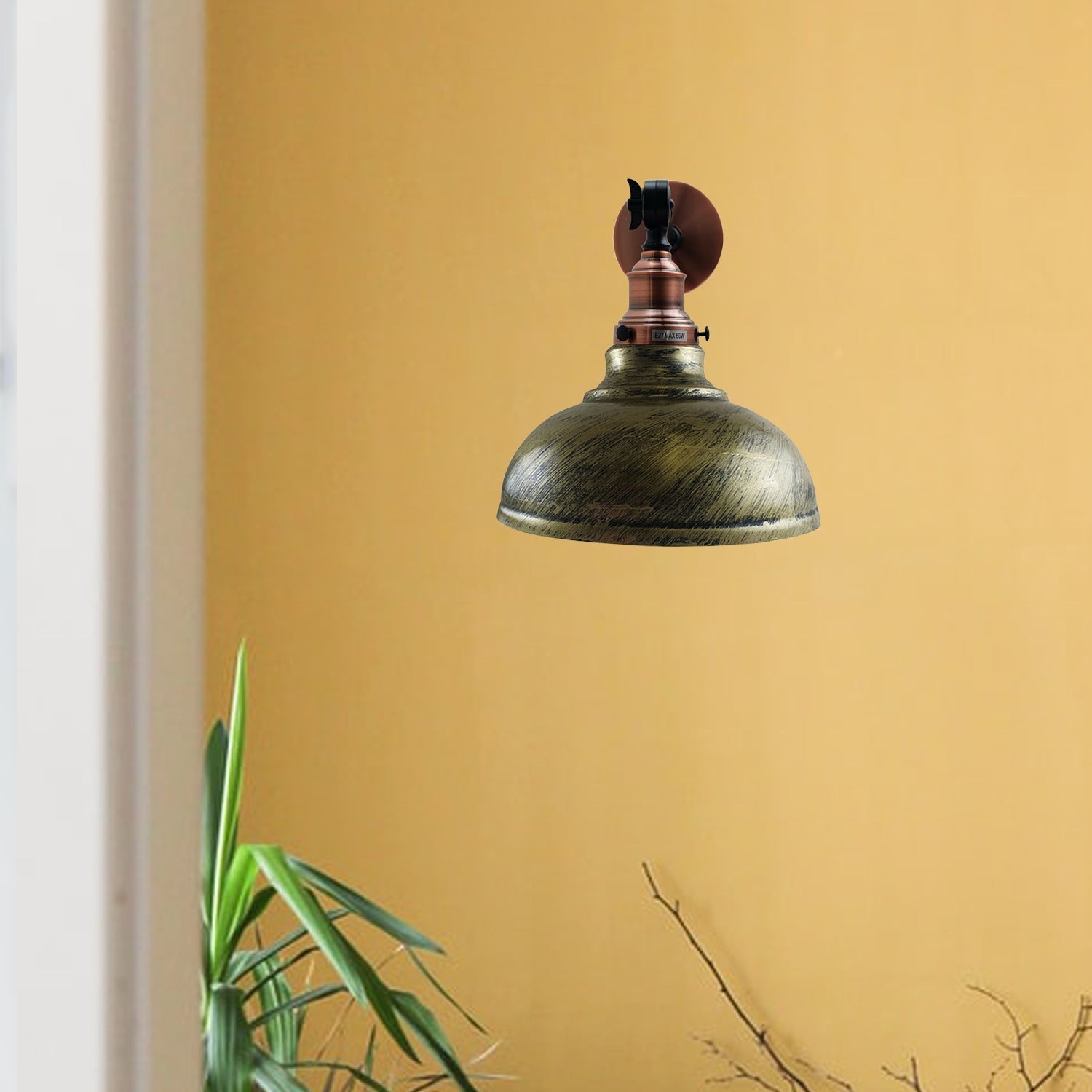 Brushed Brass Metal Curvy Brushed Industrial Wall Mounted Wall Lamp Secondary image
