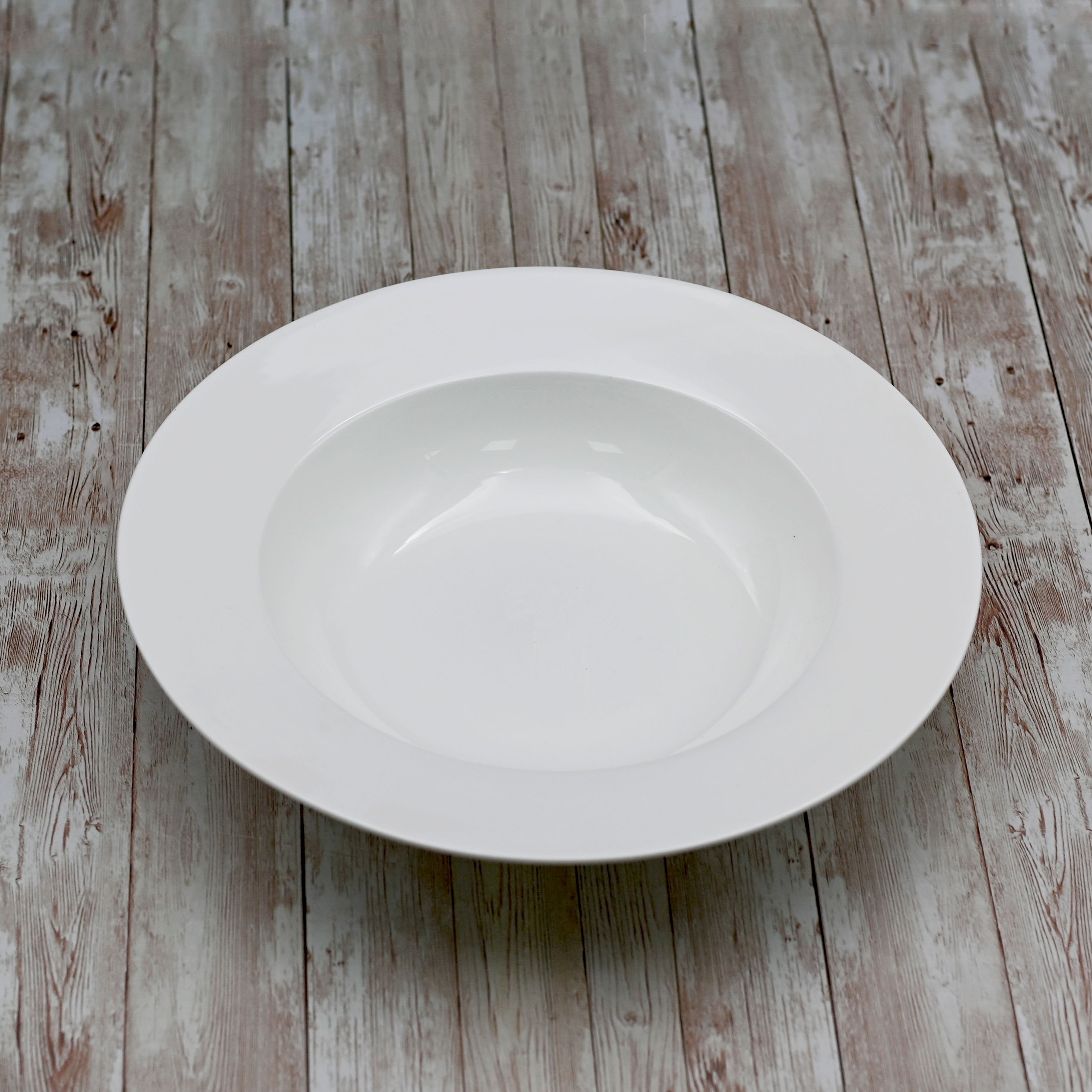 Professional Rolled Rim White Deep Plate 11" inch | 25 Oz Main image