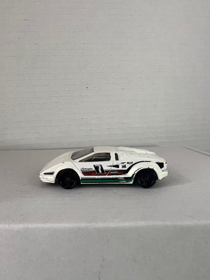 Hot Wheels 25th Anniversary Lamborghini Countach - World Racers (2009)
