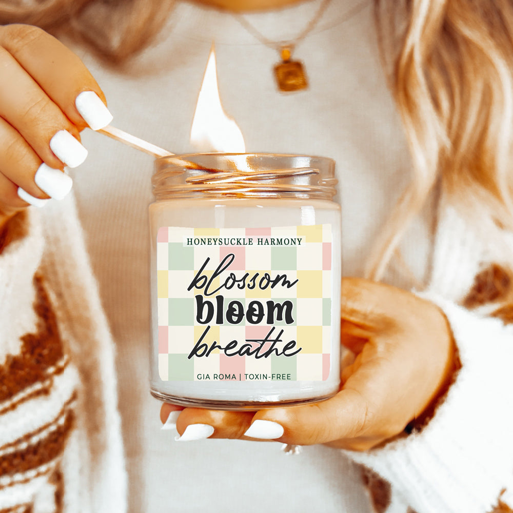 Honeysuckle Harmony Candle Main image