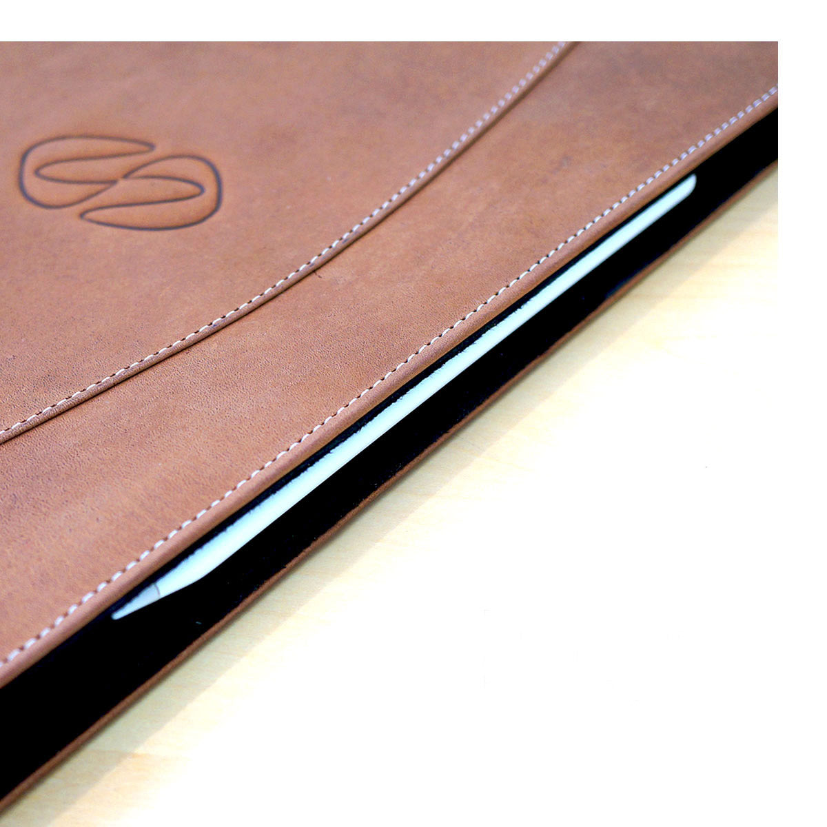 MacCase 2024 Premium Leather 11 iPad Pro Case
