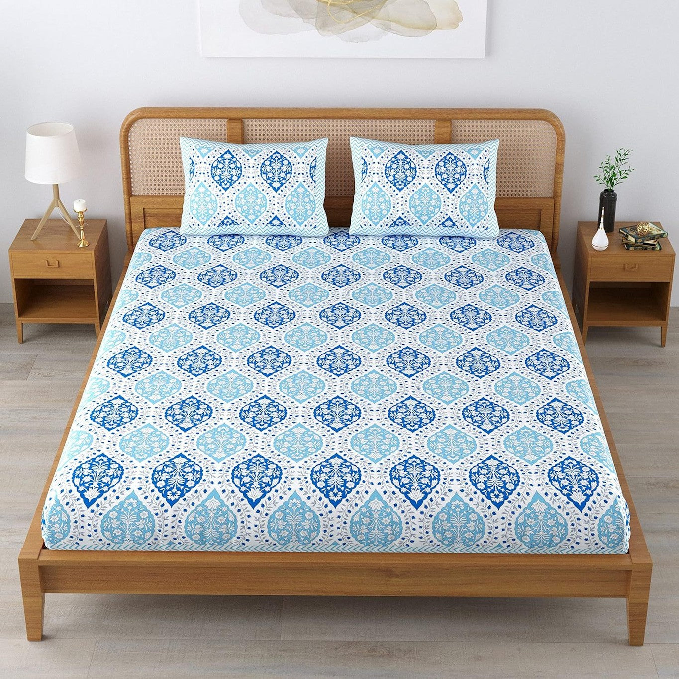 Cotton Blend Floral Motif Printed Jaipuri Bedsheet for Double Bed King Main image