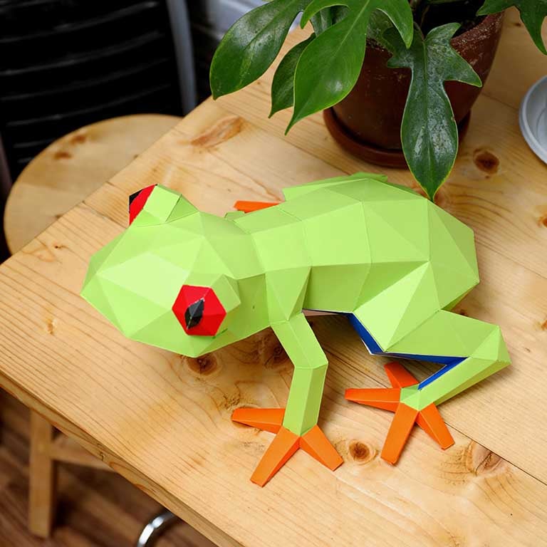 Frog 3D Paper Model, Lamp