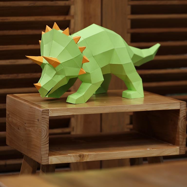 Triceratops 3D Paper Model, Lamp