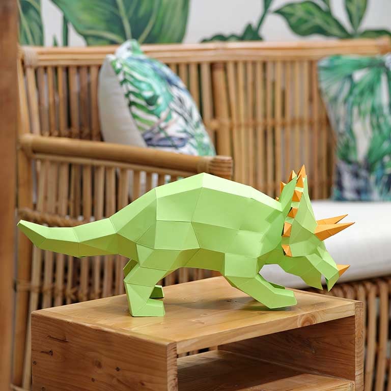 Triceratops 3D Paper Model, Lamp