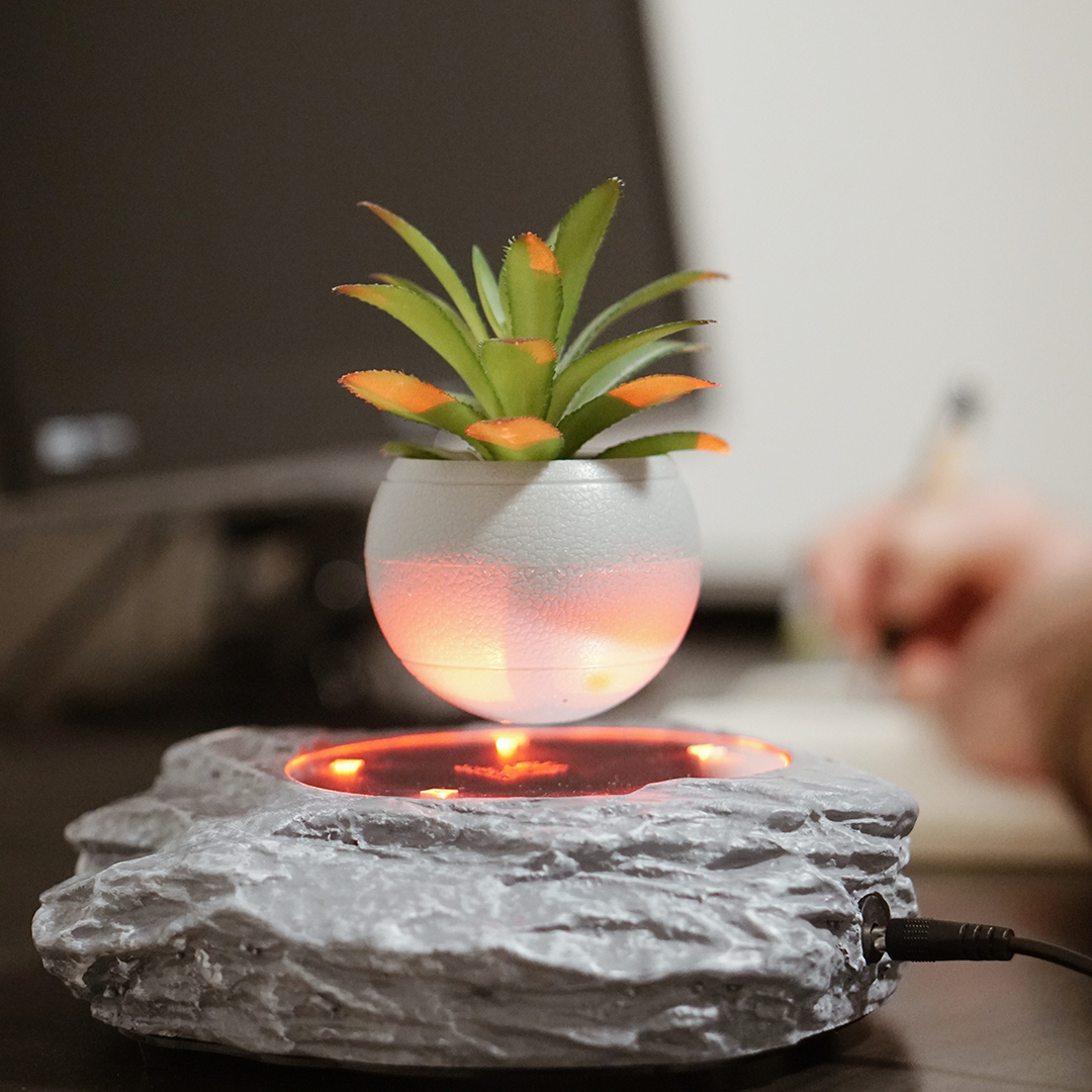 Levitating Rock Plant Pot Secondary image